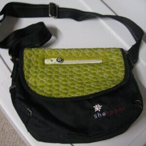 Sherpani Green and Black Crossbody Bag with adjustable strap